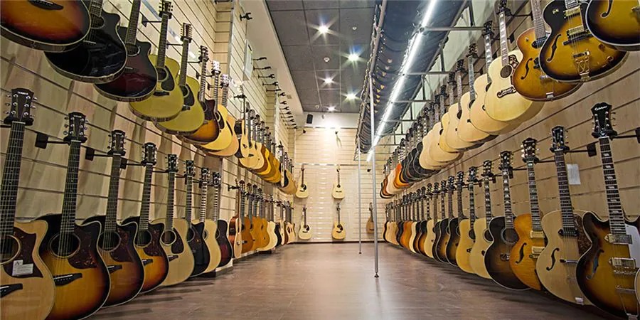 Sergio Tomassone旗舰店携手蒙特卡罗474CIS系统