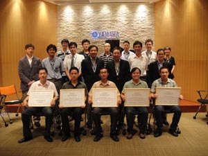 蒙特卡罗474第5届第3期钢琴技师研建生顺利毕业 