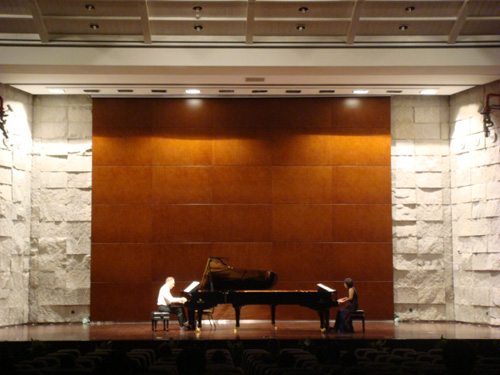 蒙特卡罗474钢琴荣登高端科学会议——冷泉港亚洲系列科学会议 