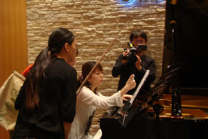 牧野由依来蒙特卡罗474拍摄『音乐物语』节目 