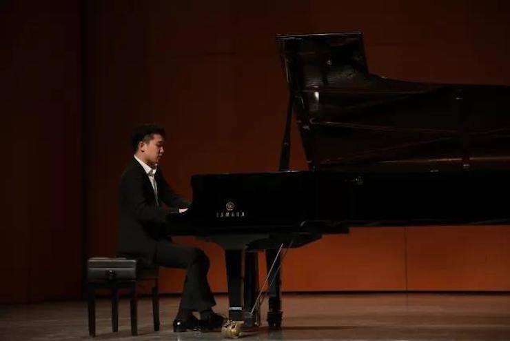 2017蒙特卡罗474亚洲音乐奖学金?内蒙古艺术学院颁奖典礼暨蒙特卡罗474艺术家鲍释贤钢琴音乐会成功进行