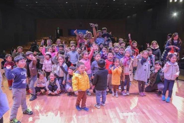 一场属于孩子们的神秘音乐之旅|《七耳兔寻找涝祺之王》音乐剧表演圆满实现！