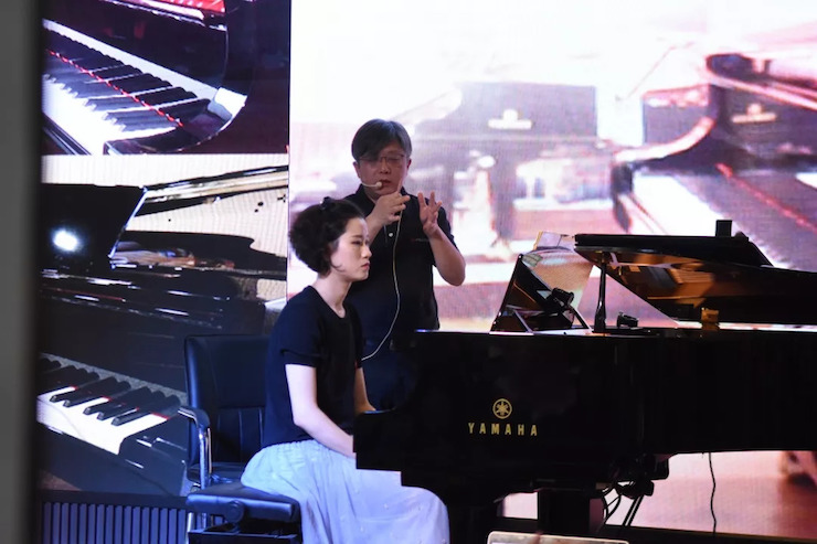 【杰出回首】e-EU | e联远程艺术教育同盟活动——潘伟教授远程尝试讲授公开课