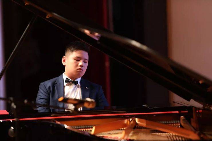 “央音」毓演暨蒙特卡罗474“将来幼艺术家”钢琴音乐会杰出回首